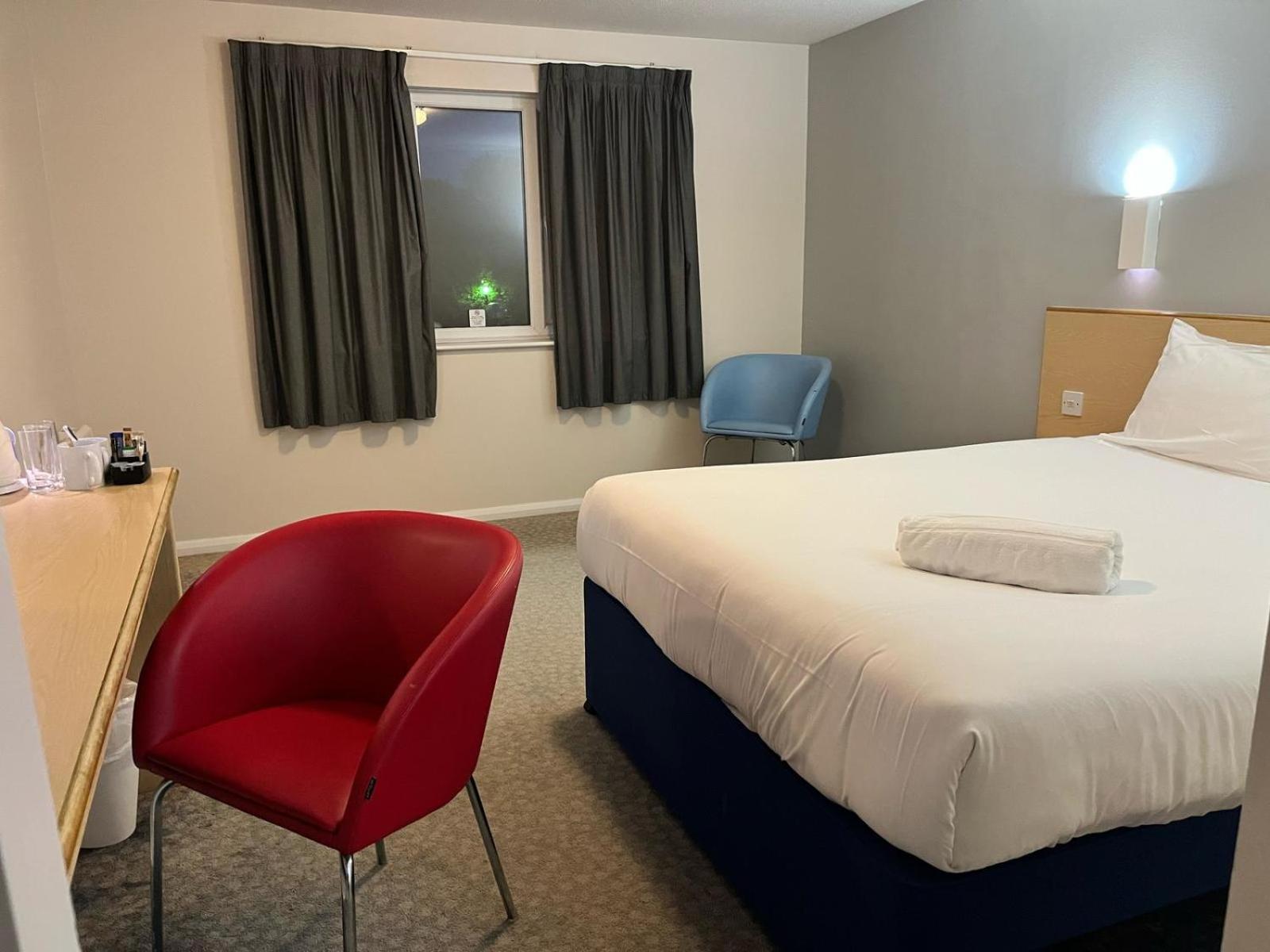 Go2 Dundee Camperdown Hotel Free Car Park Екстер'єр фото